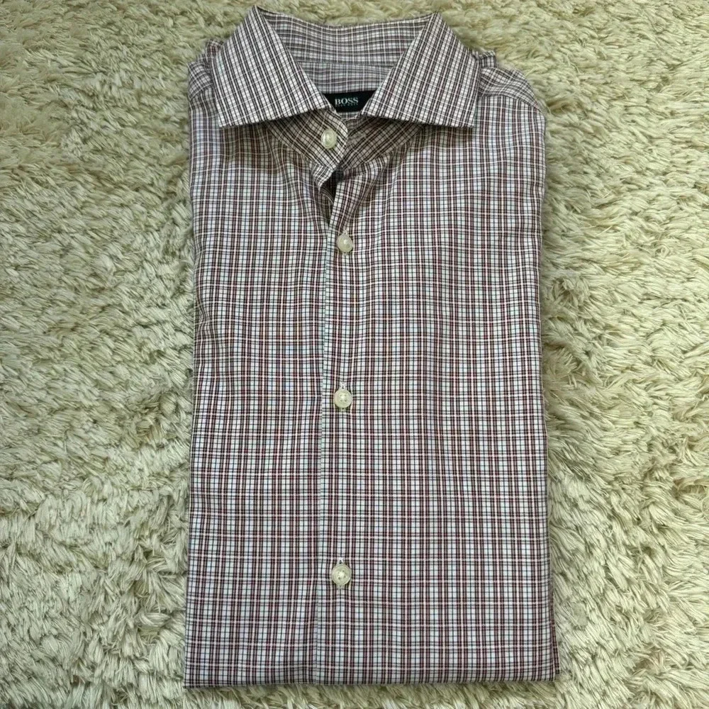 Hugo Boss Mens Sharp Fit Button Up shirt size 15 (32/33)